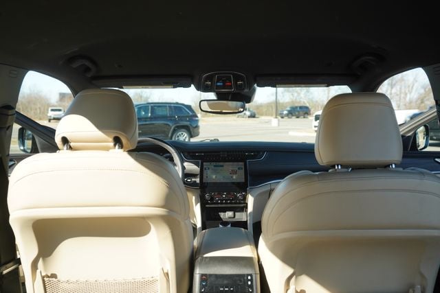 2023 Jeep Grand Cherokee L Limited 4x2