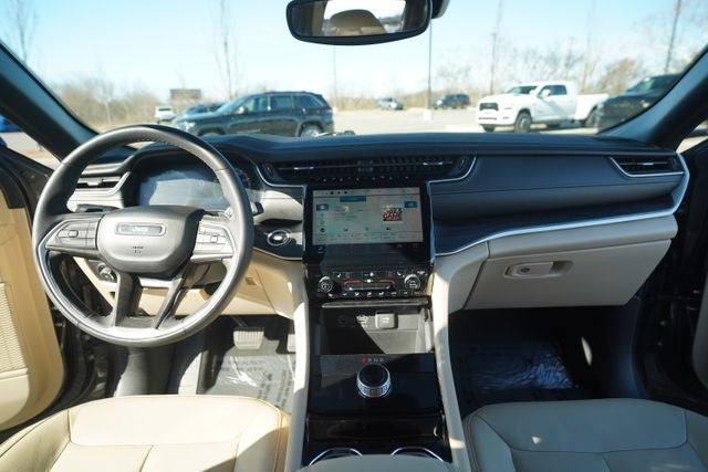 2023 Jeep Grand Cherokee L Limited 4x2