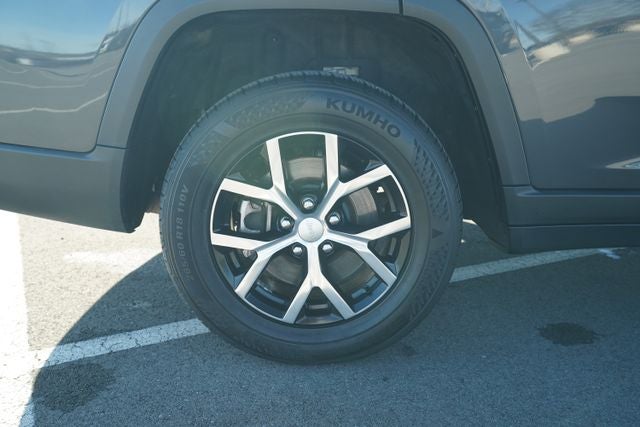 2023 Jeep Grand Cherokee L Limited 4x2