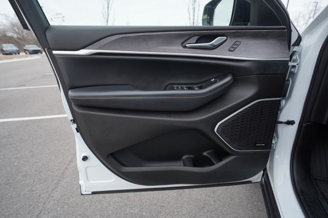 2022 Jeep Grand Cherokee L Limited 4x2