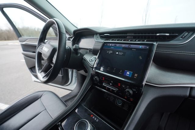 2022 Jeep Grand Cherokee L Limited 4x2