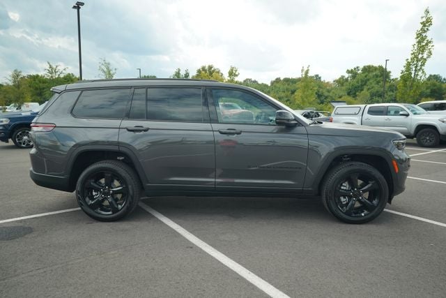 2025 Jeep Grand Cherokee GRAND CHEROKEE L LIMITED 4X2