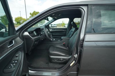 2025 Jeep Grand Cherokee GRAND CHEROKEE L LIMITED 4X2