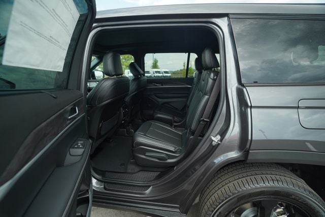 2025 Jeep Grand Cherokee GRAND CHEROKEE L LIMITED 4X2