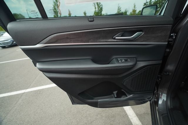 2025 Jeep Grand Cherokee GRAND CHEROKEE L LIMITED 4X2