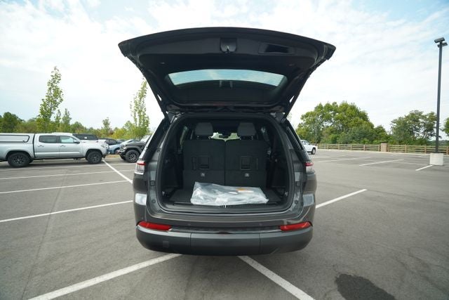 2025 Jeep Grand Cherokee GRAND CHEROKEE L LIMITED 4X2