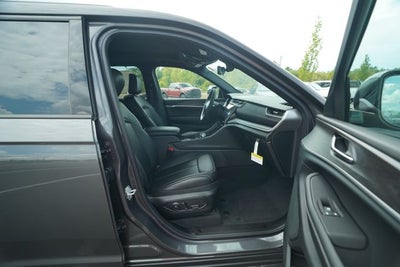 2025 Jeep Grand Cherokee GRAND CHEROKEE L LIMITED 4X2