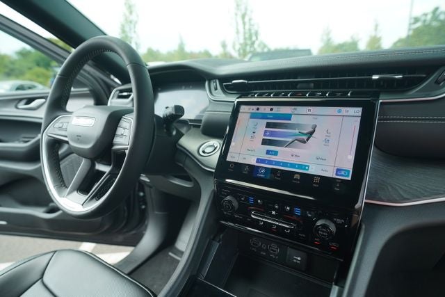 2025 Jeep Grand Cherokee GRAND CHEROKEE L LIMITED 4X2