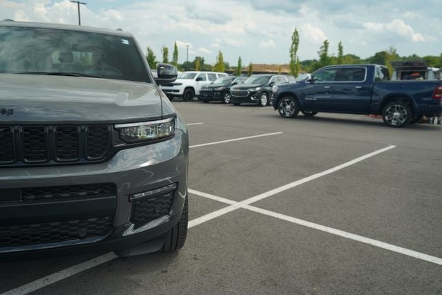 2025 Jeep Grand Cherokee GRAND CHEROKEE L LIMITED 4X2