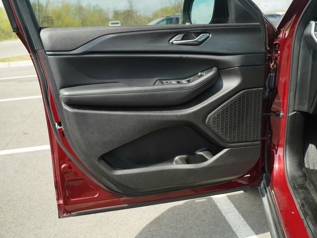 2024 Jeep Grand Cherokee L Altitude 4x4