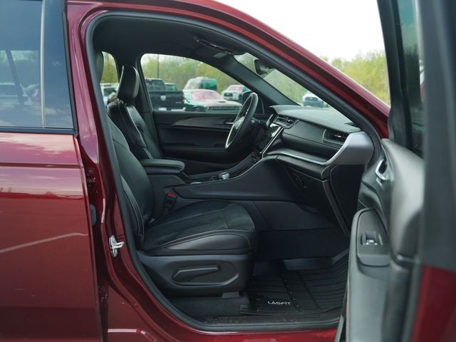 2024 Jeep Grand Cherokee L Altitude 4x4