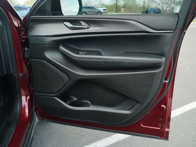 2024 Jeep Grand Cherokee L Altitude 4x4