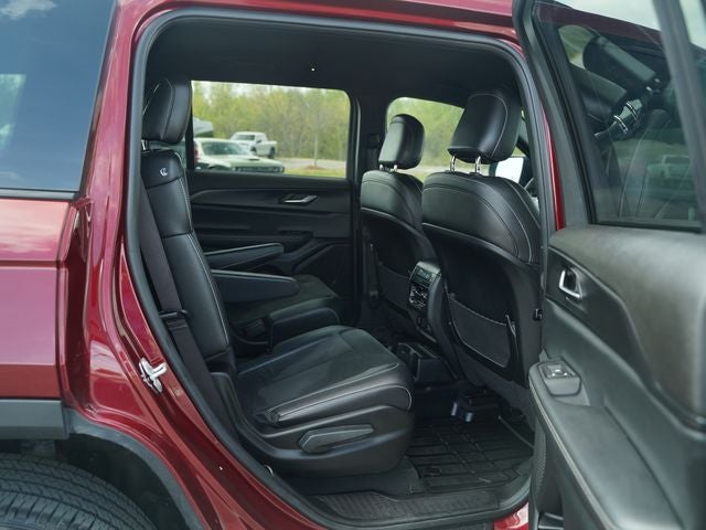 2024 Jeep Grand Cherokee L Altitude 4x4