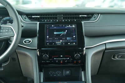 2026 Jeep Grand Cherokee Laredo