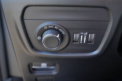 2027 Jeep Grand Cherokee Laredo