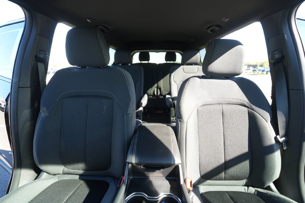 2027 Jeep Grand Cherokee Laredo