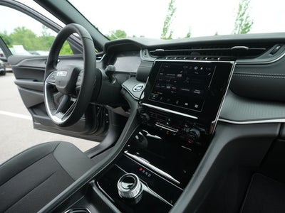 2026 Jeep Grand Cherokee GRAND CHEROKEE L LAREDO X 4X4
