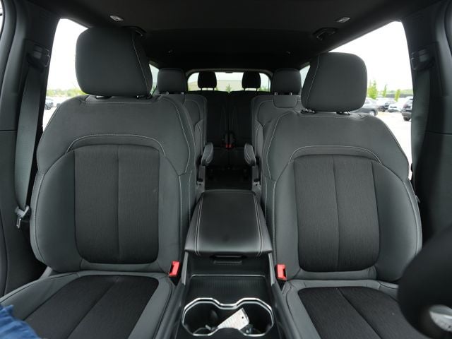 2026 Jeep Grand Cherokee GRAND CHEROKEE L LAREDO X 4X4