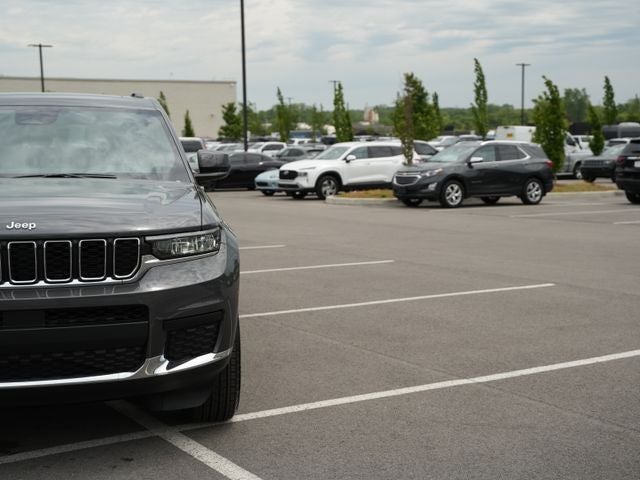 2026 Jeep Grand Cherokee GRAND CHEROKEE L LAREDO X 4X4