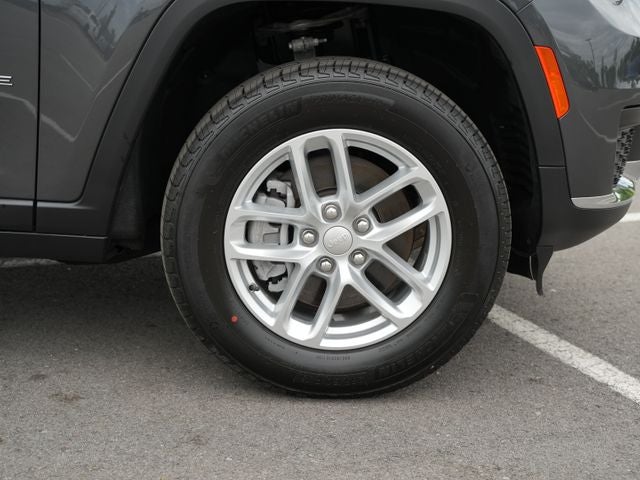 2026 Jeep Grand Cherokee GRAND CHEROKEE L LAREDO X 4X4
