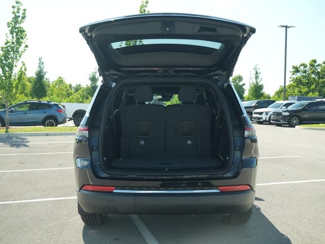 2026 Jeep Grand Cherokee GRAND CHEROKEE L LAREDO X 4X4