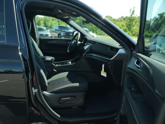 2026 Jeep Grand Cherokee GRAND CHEROKEE L LAREDO X 4X4