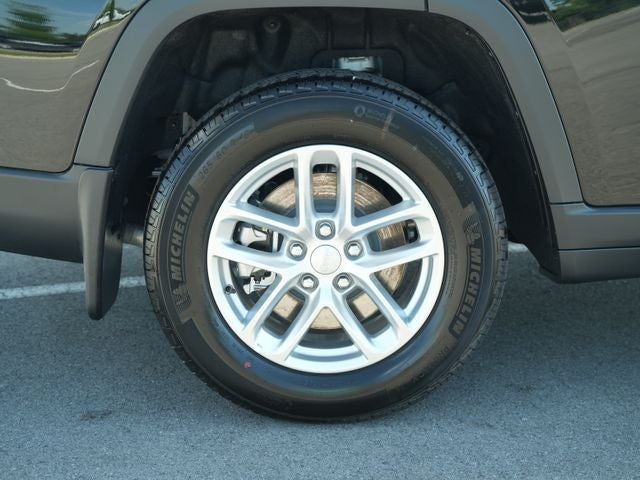 2026 Jeep Grand Cherokee GRAND CHEROKEE L LAREDO X 4X4