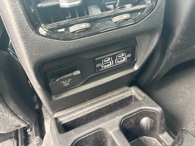 2022 Jeep Grand Cherokee L Laredo 4x4
