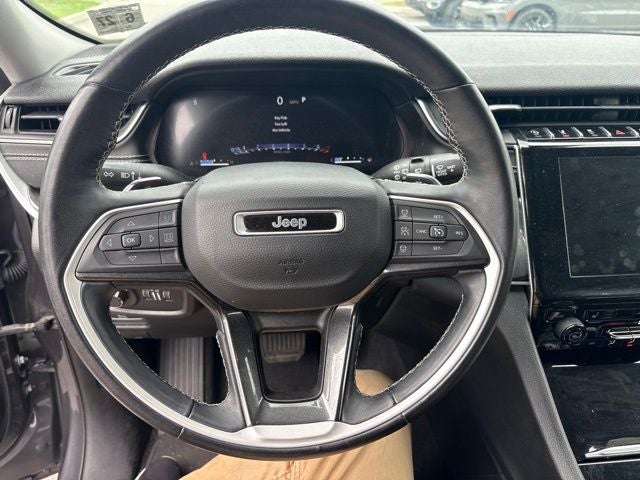 2022 Jeep Grand Cherokee L Laredo 4x4