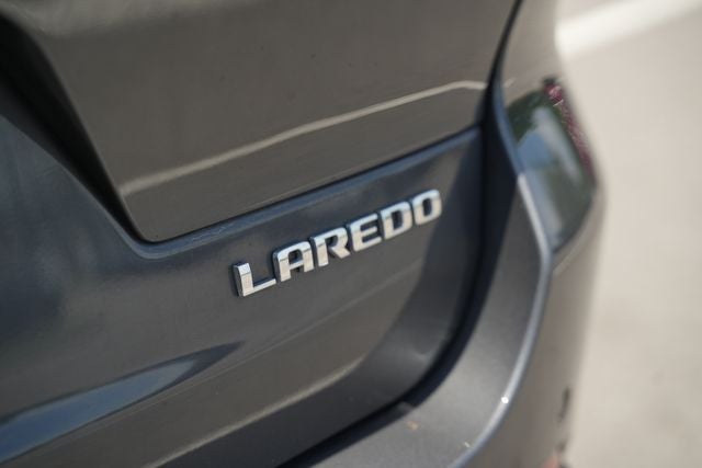 2022 Jeep Grand Cherokee L Laredo