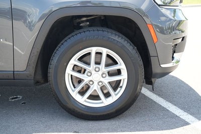 2022 Jeep Grand Cherokee L Laredo