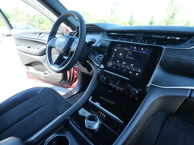 2024 Jeep Grand Cherokee L Altitude X 4x4