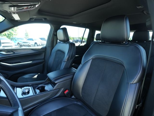 2024 Jeep Grand Cherokee L Altitude X 4x4