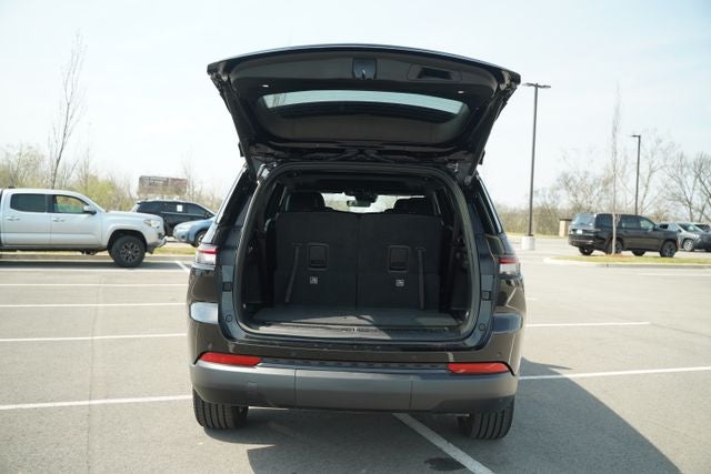 2025 Jeep Grand Cherokee L Altitude X 4x4