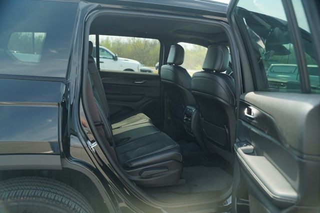 2025 Jeep Grand Cherokee L Altitude X 4x4