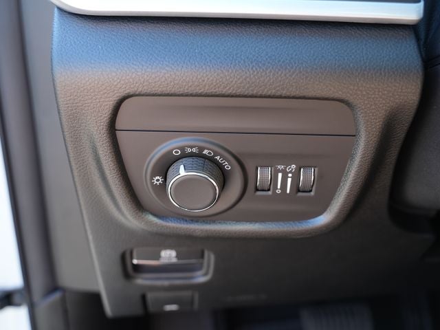 2026 Jeep Grand Cherokee GRAND CHEROKEE L LAREDO X 4X4
