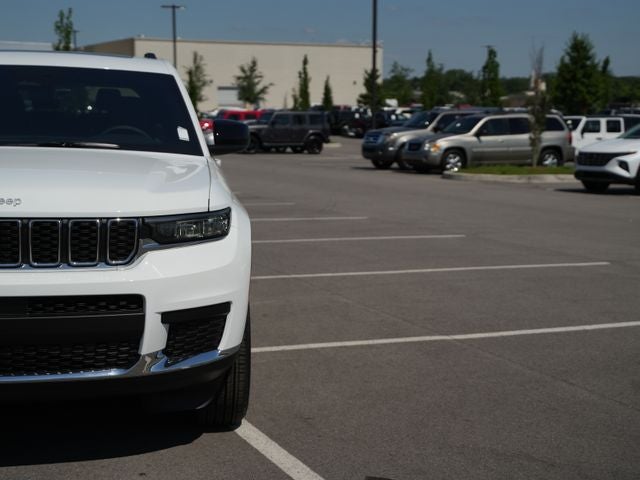 2026 Jeep Grand Cherokee GRAND CHEROKEE L LAREDO X 4X4
