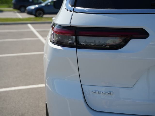 2026 Jeep Grand Cherokee GRAND CHEROKEE L LAREDO X 4X4