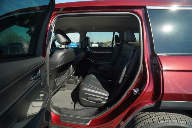 2022 Jeep Grand Cherokee L Limited 4x4