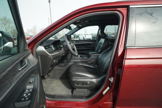 2024 Jeep Grand Cherokee L Limited 4x4