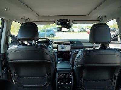 2022 Jeep Grand Cherokee L Limited 4x4