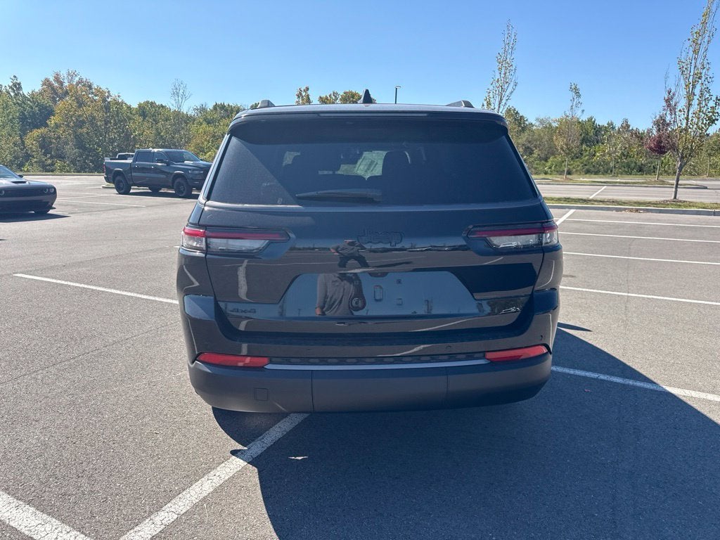 2027 Jeep Grand Cherokee Limited