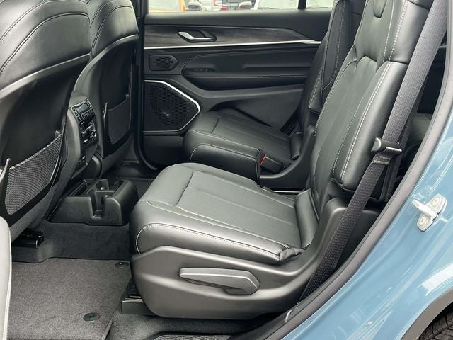 2026 Jeep Grand Cherokee GRAND CHEROKEE L LIMITED RESERVE 4X4