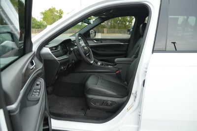 2027 Jeep Grand Cherokee Limited Reserve