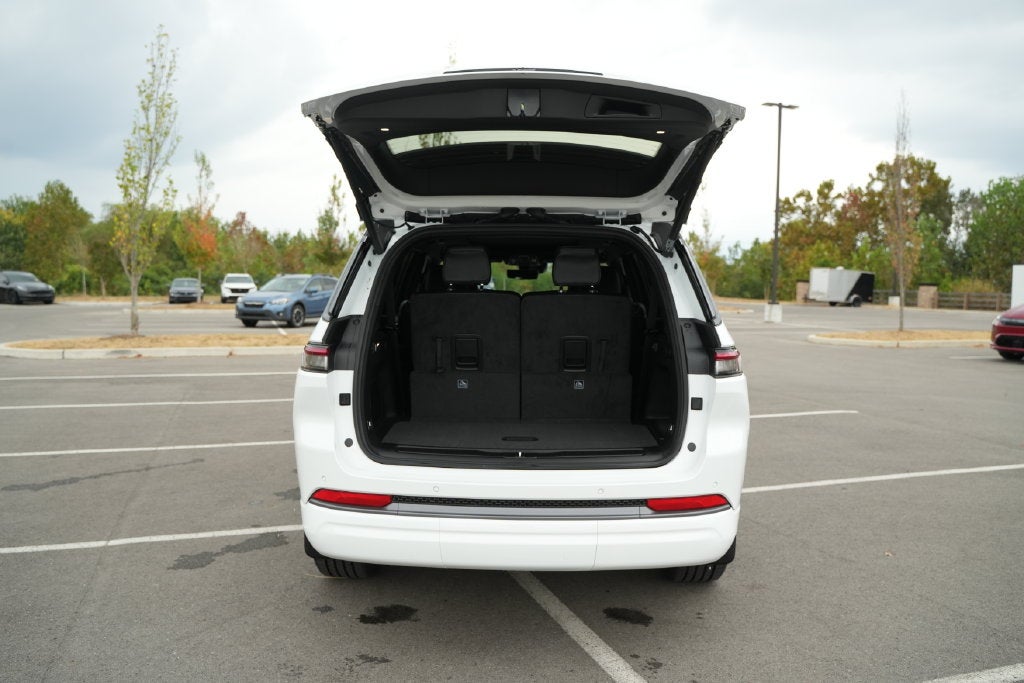 2027 Jeep Grand Cherokee Limited Reserve