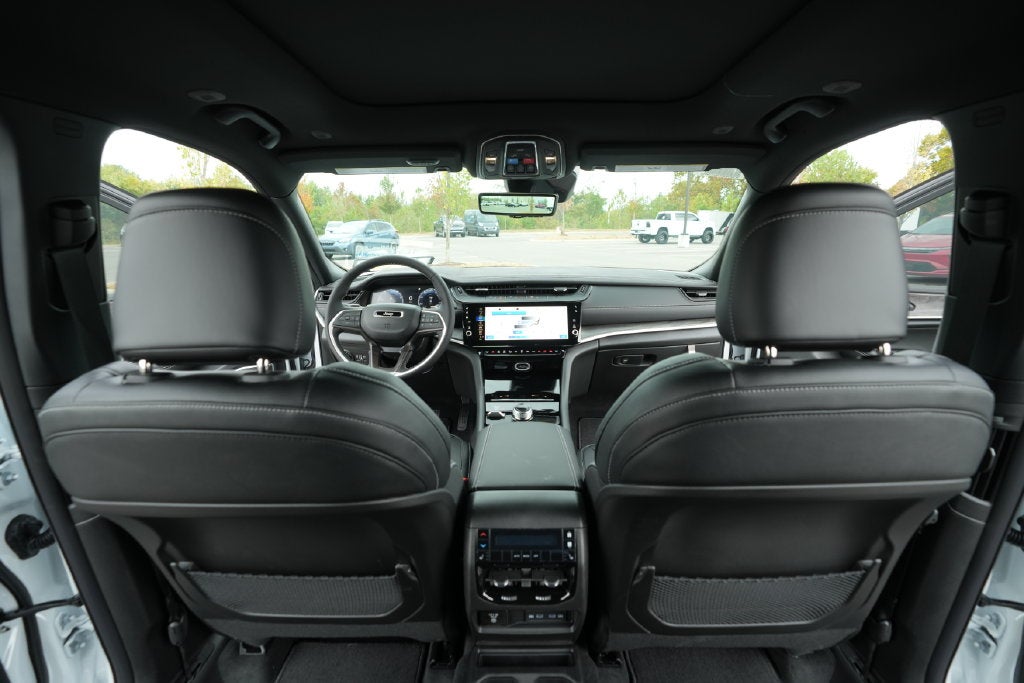 2027 Jeep Grand Cherokee Limited Reserve
