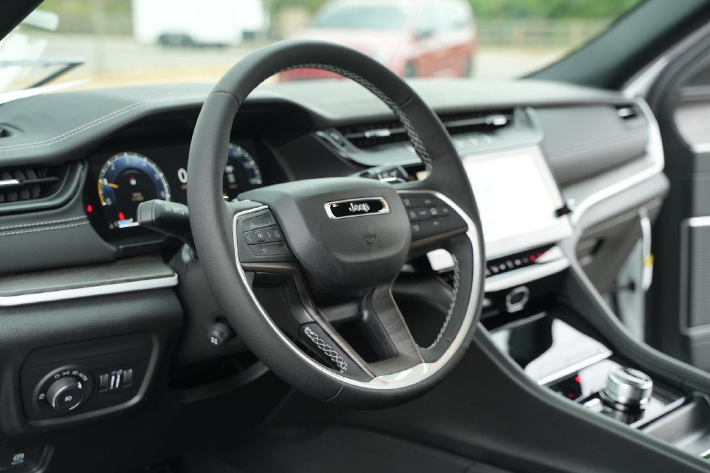 2027 Jeep Grand Cherokee Limited Reserve