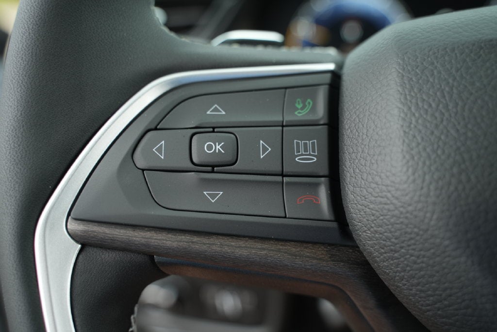 2027 Jeep Grand Cherokee Limited Reserve