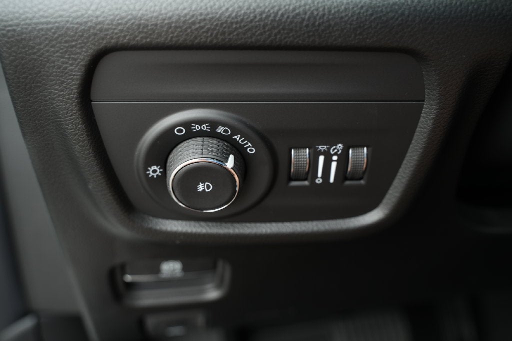 2027 Jeep Grand Cherokee Limited Reserve