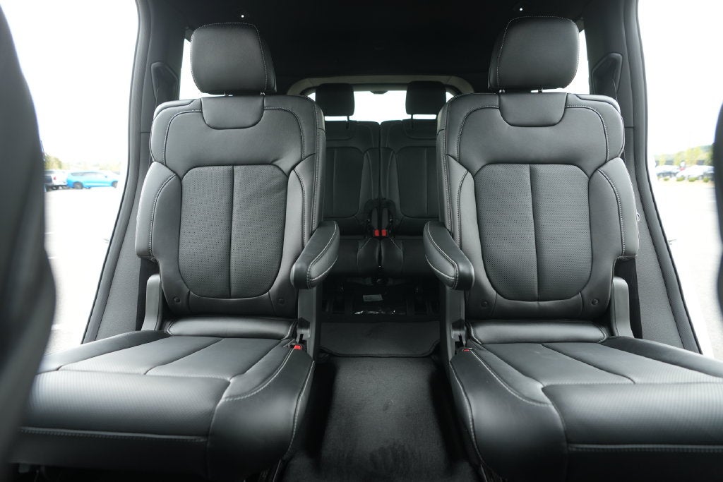 2027 Jeep Grand Cherokee Limited Reserve